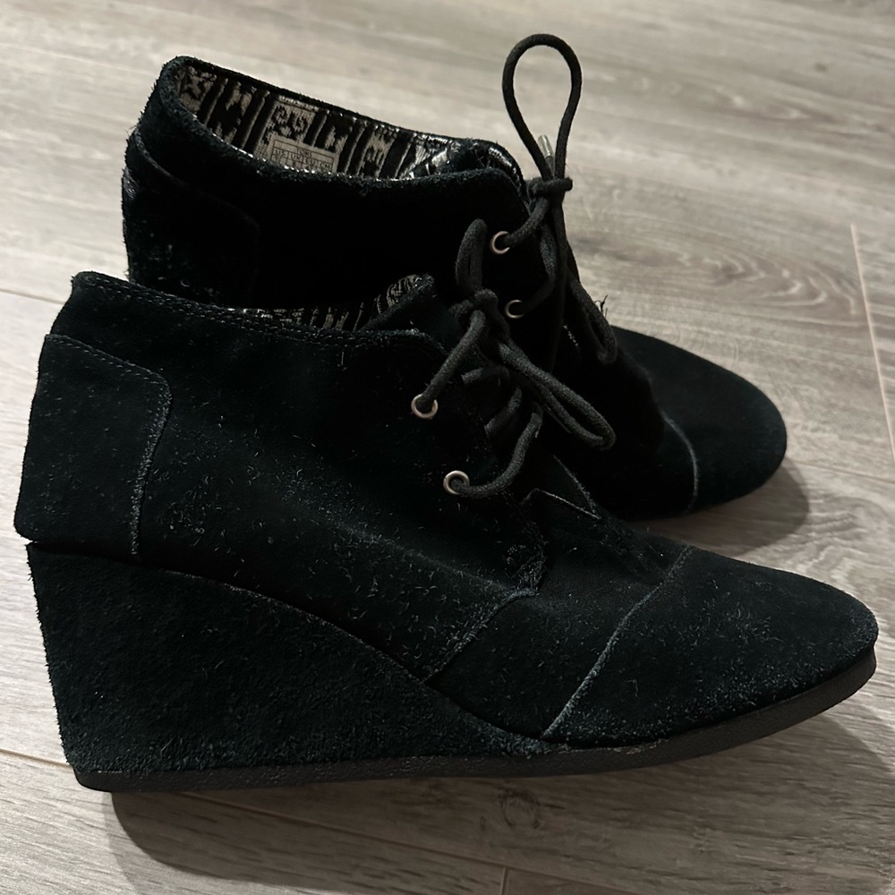 Toms wedge lace up booties